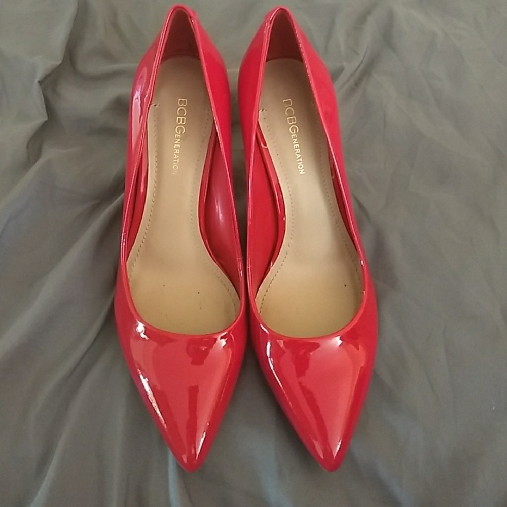 BCBG heels